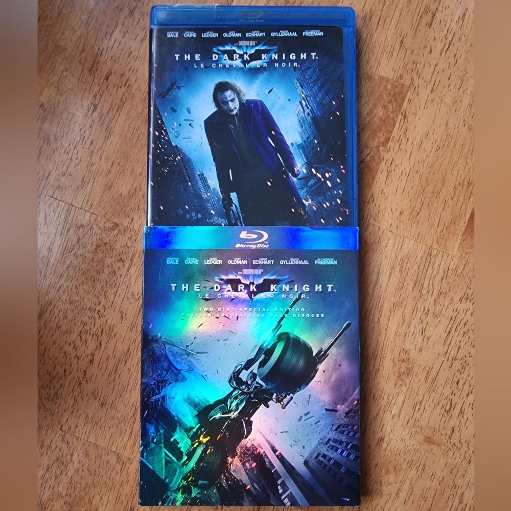 🌟FREE ADD-ON🌟The Dark Knight Blu-ray 3-Disc Set